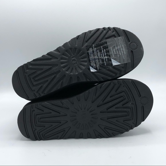 NEW UGG Lilou Genuine Shearling Lined Short Boot - Picture 7 of 8